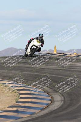 media/Nov-16-2025-Race Pace (Sun) [[8c5fa54630]]/Verified Riders/1-Turns 9 and 10 (925am)/